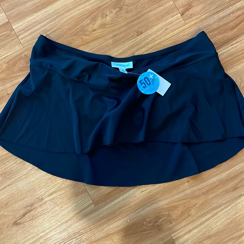 Motherhood maternity bathing suit bottom with skirt size XL